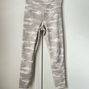 Athleta elation ultra high rise 7/8 taupe camo tight S
